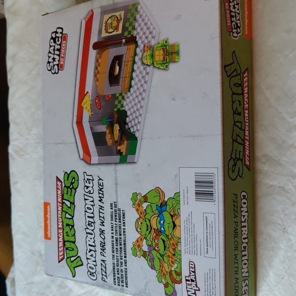 ✔️Teenage mutant ninja turtles construction set Pizza Parlor - Picture 2 of 6